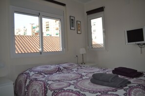 3 dormitorios, tabla de planchar con plancha, wifi y ropa de cama