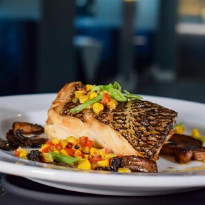 Restaurant - Hotel Legends (Biloxi)