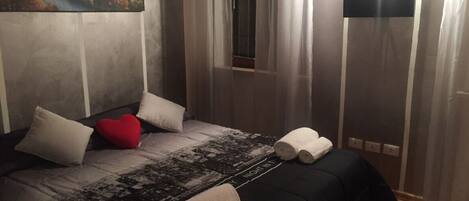 1 多间卧室、WiFi