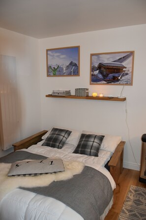 1 chambre, fer et planche à repasser, Wi-Fi gratuit