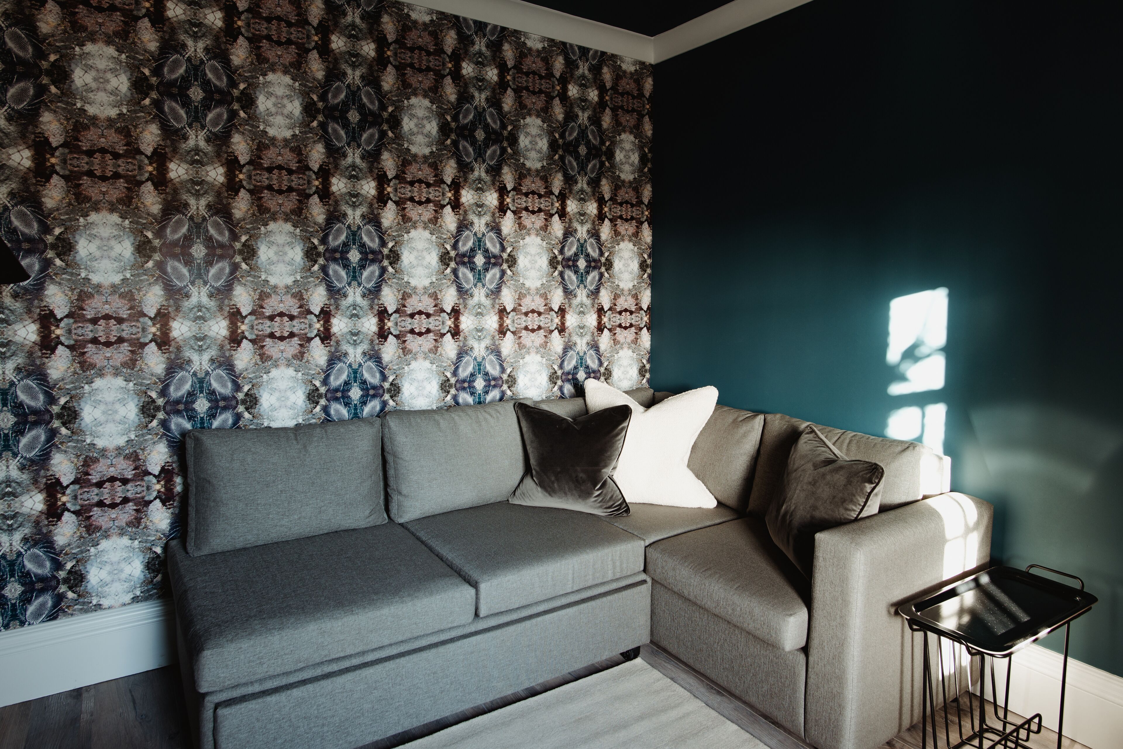 suite (the ridge) | living area | 32-inch smart tv with satellite channels, tv