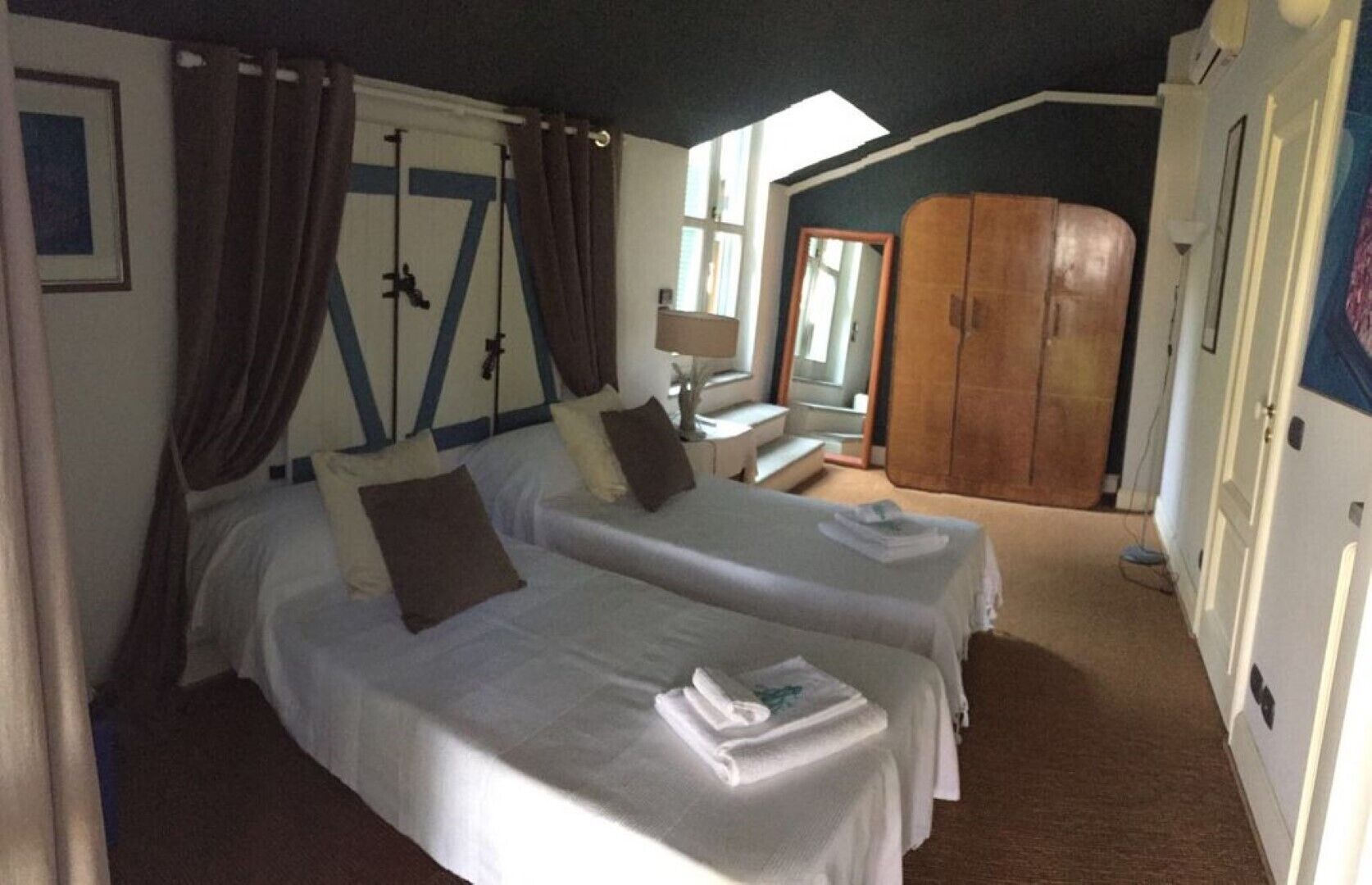 2 slaapkamers, een strijkplank/strijkijzer, wifi, beddengoed