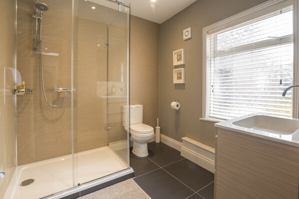 House | Bathroom