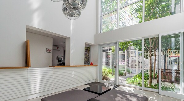 Property entrance - Autenticco - Augusta Hype Living (São Paulo)