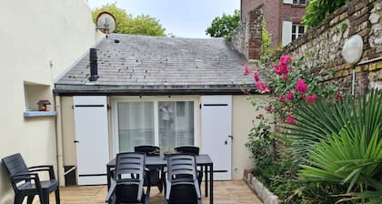 Gite Etretat center with garden and parking
