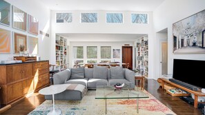 Smart-TV og stereoanlegg