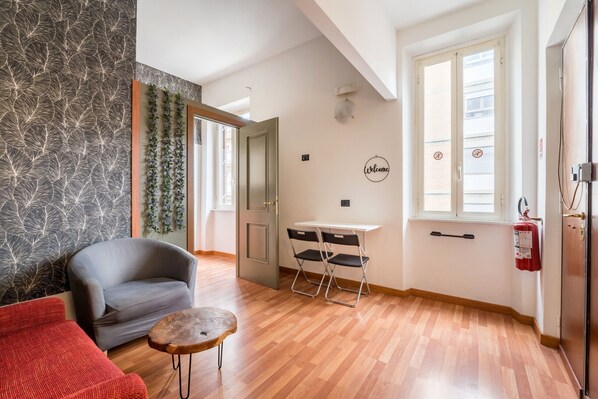 Chambre Classique, salle de bains attenante (Camera Standard) | Bar lounge