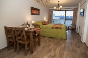 1 habitación, wifi gratis, ropa de cama y acceso para silla de ruedas 