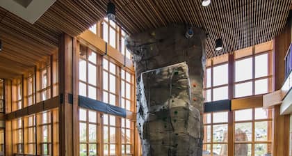 3rd Floor Studio @ The Lodge at Spruce Peak