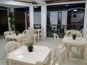 Colazione a buffet inclusa, servita tutte le mattine 