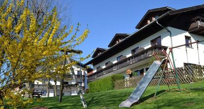 Doppelzimmer Seeblick - Hotel Hemetsberger