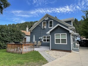 Exterior - Walking distance to Downtown Historic Main Street and Outlaw Square (Deadwood)
