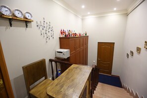 Reception - Avenue Hostel Yerevan (Yerevan)