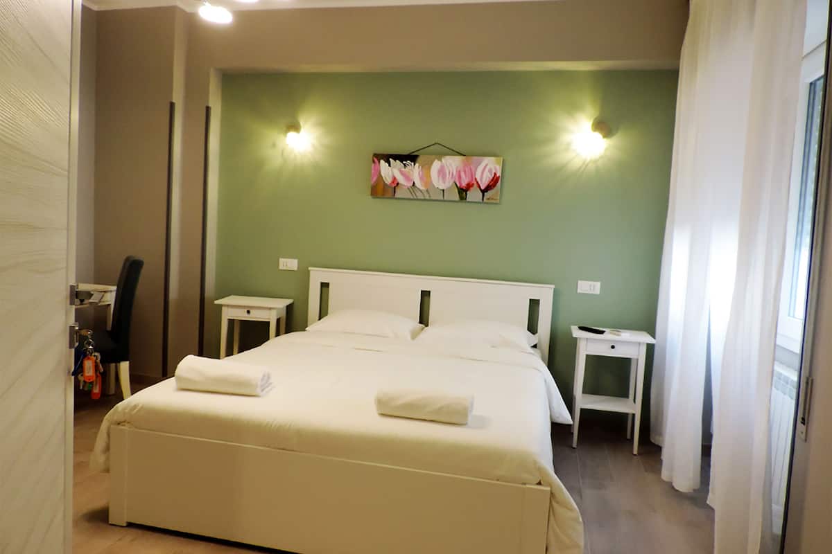 Double Room | Frette Italian sheets, premium bedding, down comforters, minibar