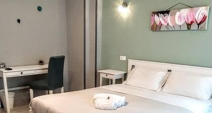 Pretty Tiburtina Room