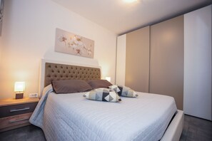 2 bedrooms, iron/ironing board, WiFi, bed sheets - The window on the castle (Arcidosso)