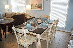 Fridge, microwave, stovetop, dishwasher - Awbrey House (Gulf Shores)