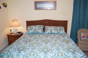 Casa, varias camas, patio | 4 habitaciones y internet por cable gratis