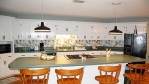 Unclassified image, 3 of 29, button - Bingham's Bayside (Gulf Shores)