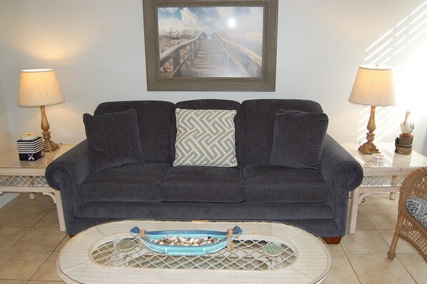 TV - Grand Caribbean 102 (Orange Beach)