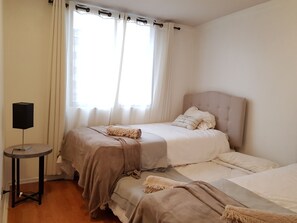 4 bedrooms, free WiFi, bed sheets, wheelchair access