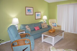 42-inch TV with cable channels - Toucan Play 2 (Gulf Shores)