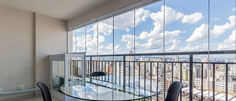 ห้องคลาสสิกสตูดิโอ | ระเบียง