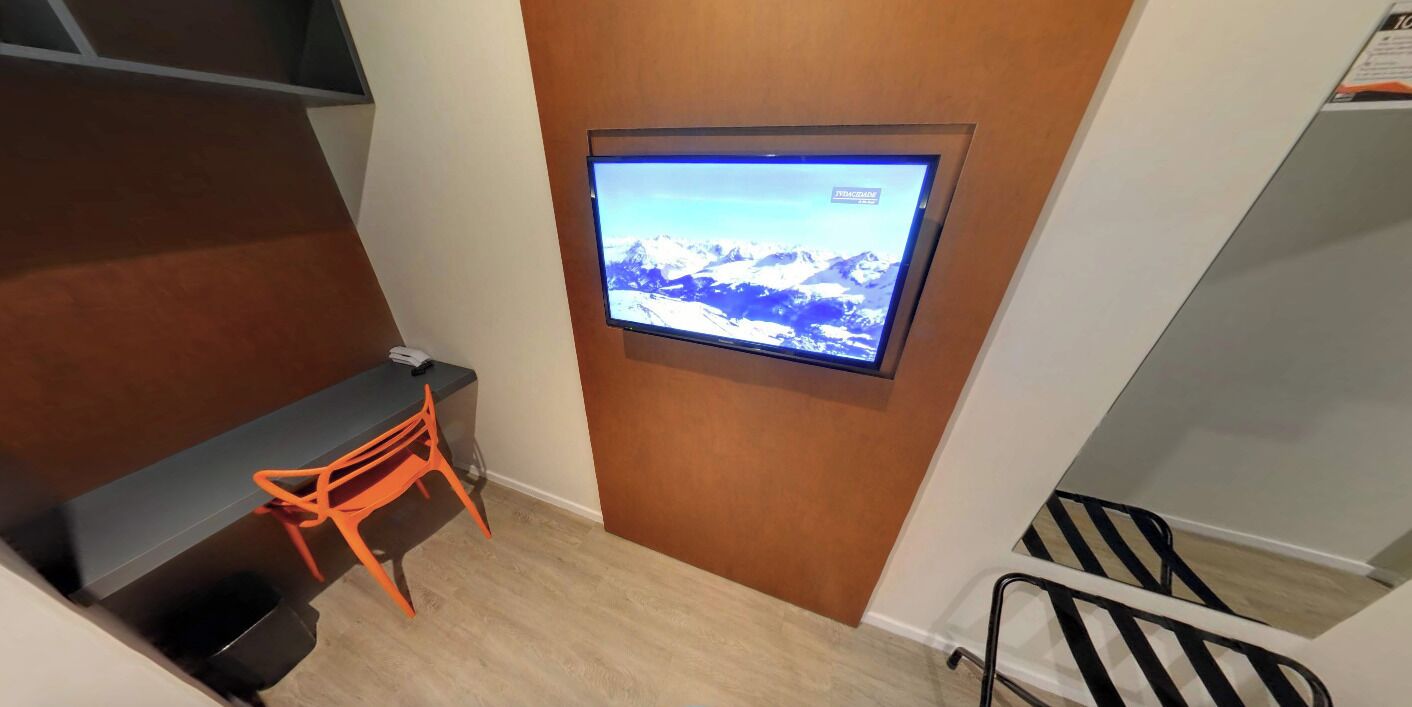 TV