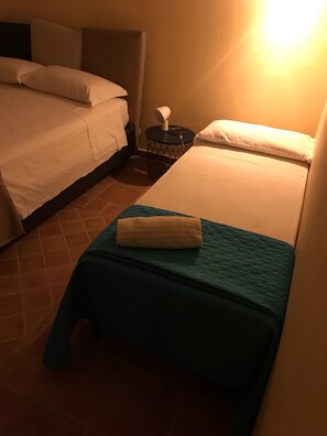 3 Schlafzimmer, Bügeleisen/Bügelbrett, kostenloses WLAN, Bettwäsche