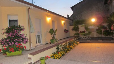 Chambre D'Hotes Les Glycines