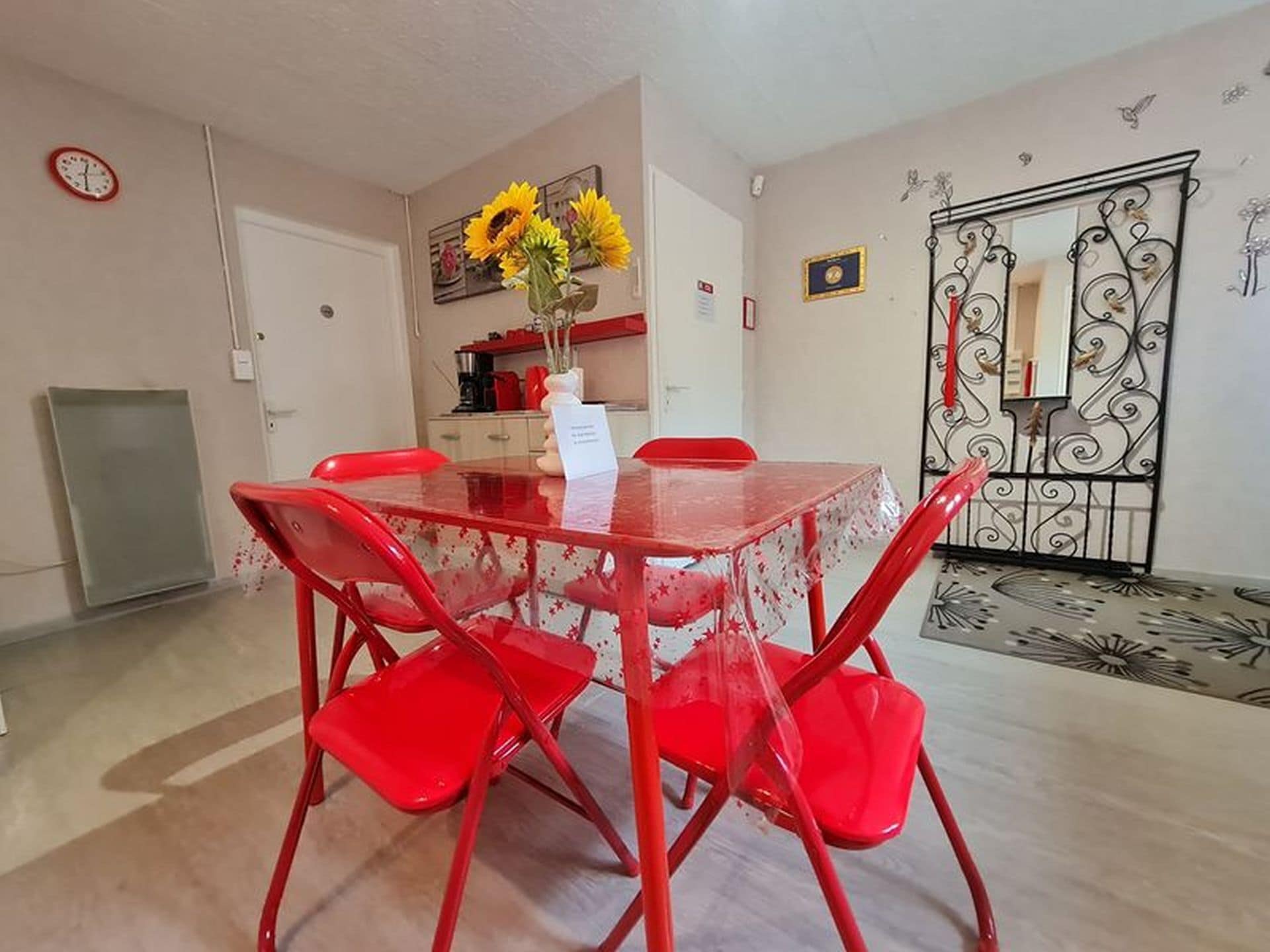 Fridge, microwave, coffee/tea maker, electric kettle