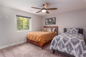 4 bedrooms, iron/ironing board, travel crib, WiFi