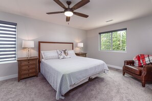 4 bedrooms, desk, iron/ironing board, travel cot