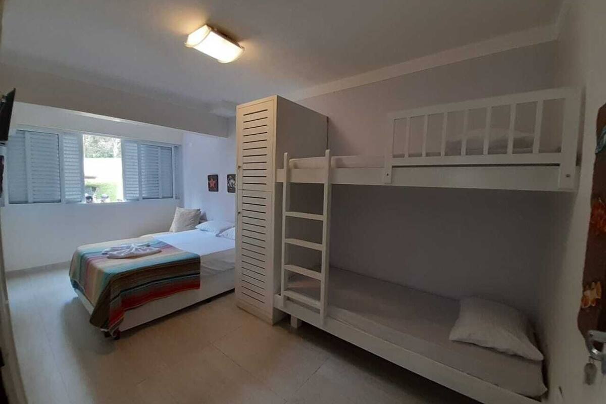 Standard Suite, Multiple Beds, Garden View