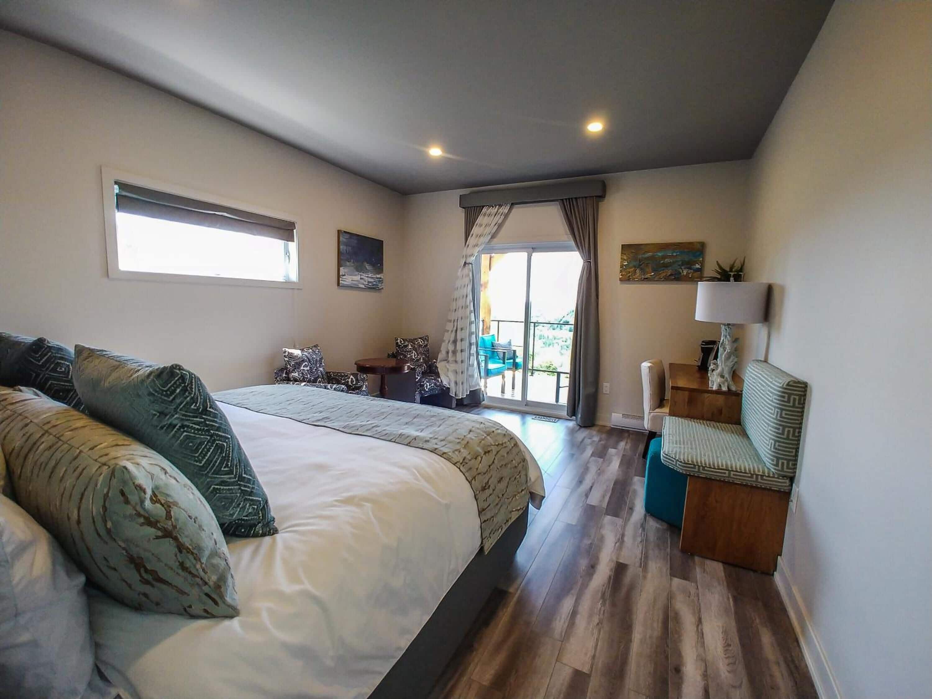 Individually decorated, individually furnished, desk, laptop workspace