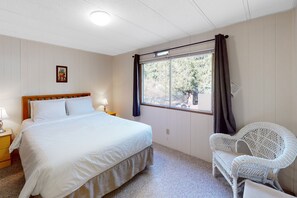 3 Schlafzimmer, Bügeleisen/Bügelbrett, WLAN, Bettwäsche