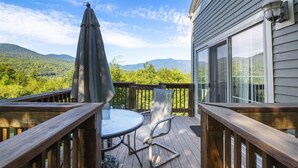 Outdoor dining - Topnotch Overlook Resort Home with Mansfield views (Stowe)