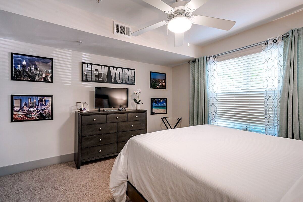 1 bedroom, desk, iron/ironing board, WiFi (free)