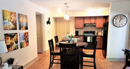 Free Parking Walk to Aquarium Mercedes-Benz & More Downtown Atlanta