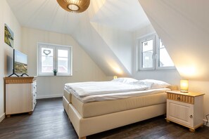 3 bedrooms, WiFi