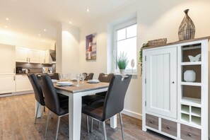 Imagen sin descripción, 2 de 31, botón