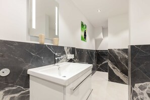 Imagen sin descripción, 3 de 31, botón