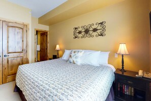 3 dormitorios, Internet, ropa de cama