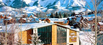 On Shuttle Route, Mountain Views! Great Rates, Pool & Hot Tub, Game Room!