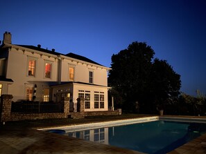Seasonal outdoor pool - Wildflower Ranch Inn (Springfield)