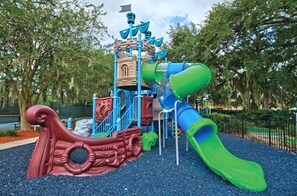 Children’s area - 1BD/Kissimmee! - Four Miles from Disney's Magic Kingdom!! (Kissimmee)