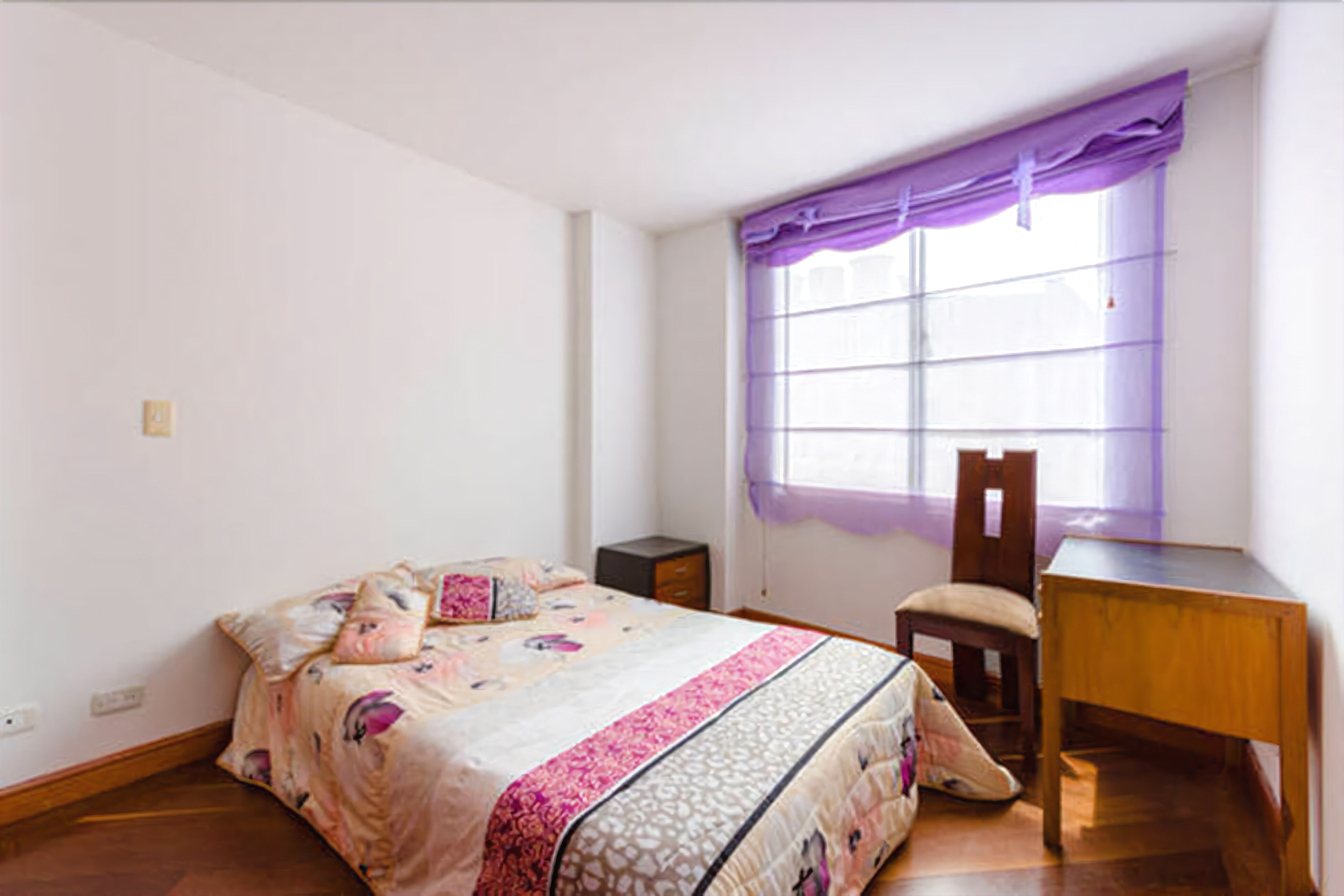 Double Room, 1 Double Bed, Shared Bathroom | Individually furnished, desk, laptop workspace, free WiFi