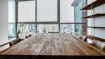 Apartemen, 3 kamar tidur | Area keluarga | TV layar datar