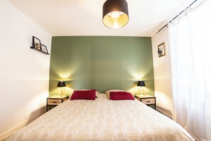 4 bedrooms, soundproofing, iron/ironing board, free WiFi