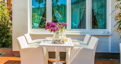 Apartment 08 top floor - Villa Meernixe - only 50 meters to the Baltic Sea beach